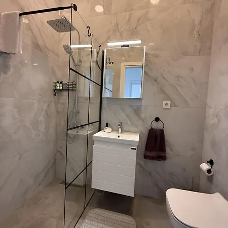 Tatil Evi Stunning 3 Bedroom, 2 Bathroom Sea View House