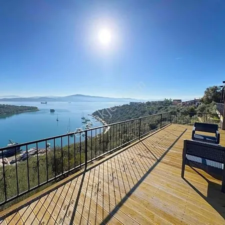 Stunning 3 Bedroom, 2 Bathroom Sea View House Tatil Evi *