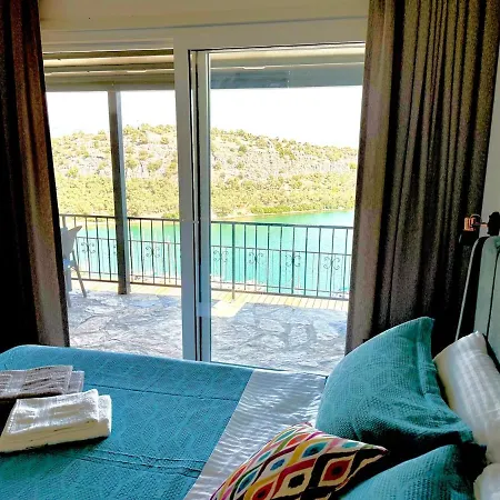 Stunning 3 Bedroom, 2 Bathroom Sea View House Milas