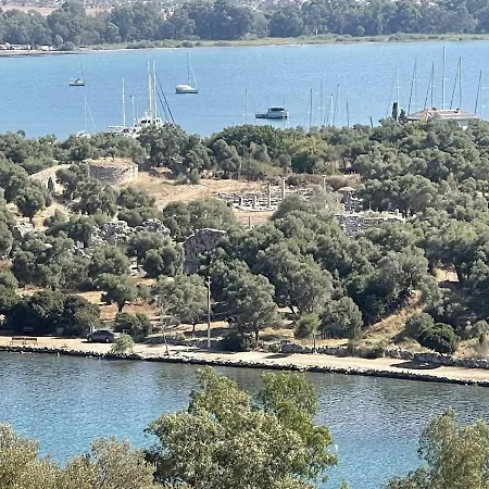 Tatil Evi Stunning 3 Bedroom, 2 Bathroom Sea View House Milas